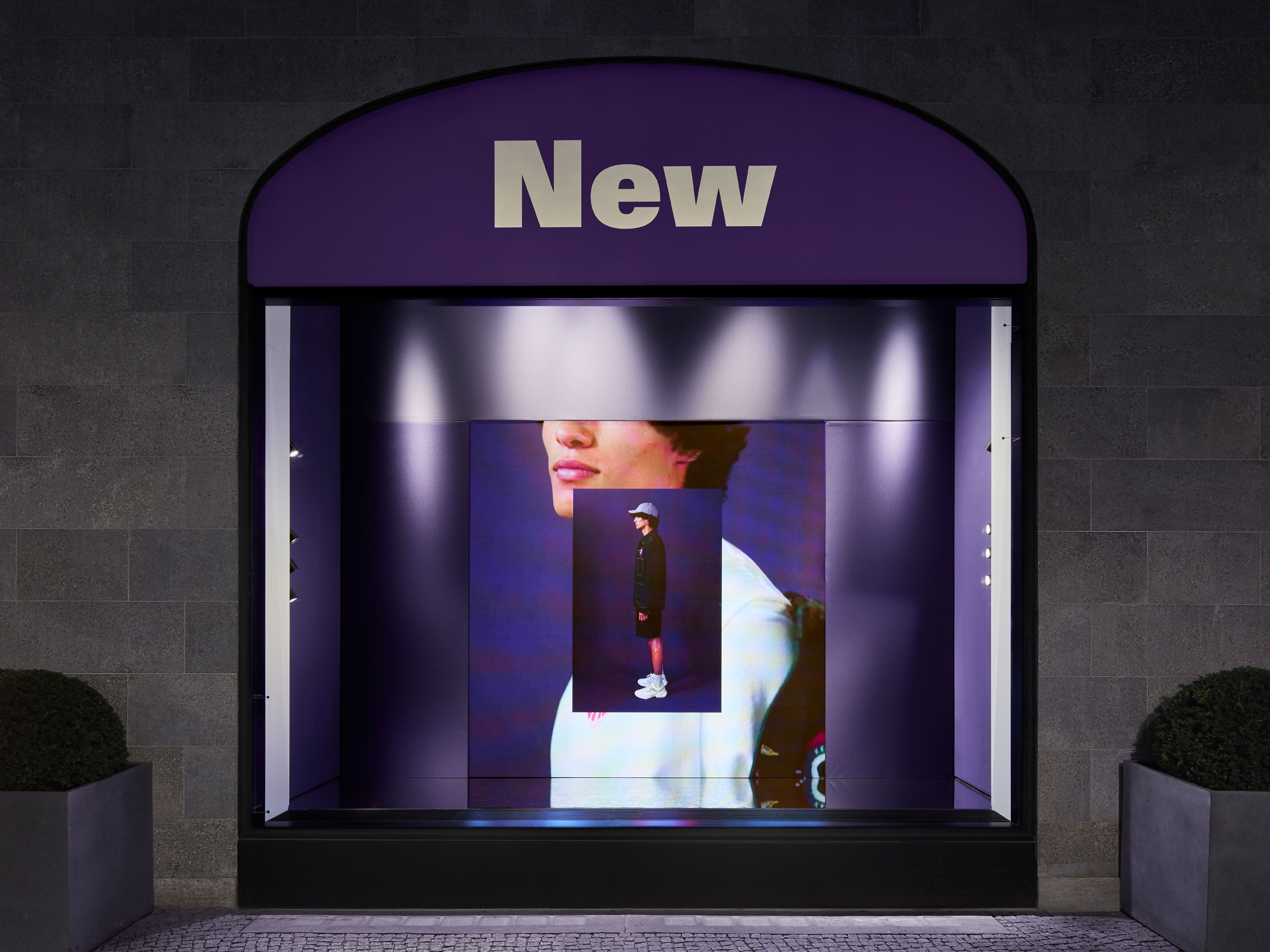 New shopping window 1
